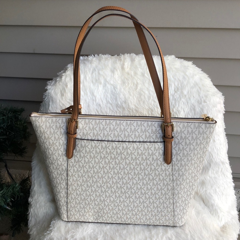 NWT Michael Kors handbag zipper style - Picture 2 of 4